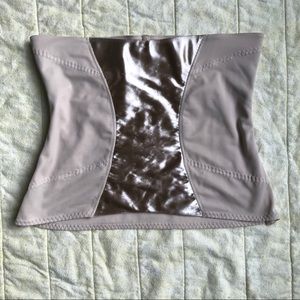 Waist nipper shapewear